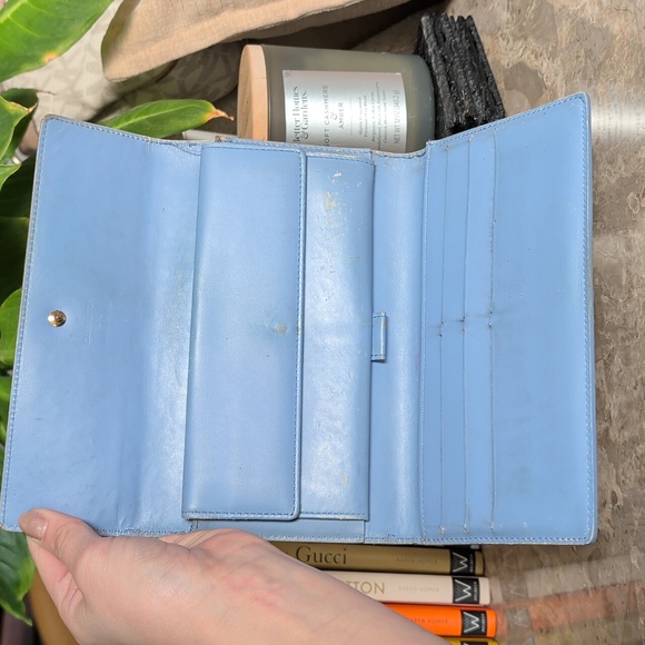 Louis Vuitton Vernis Wallet - Picture 12 of 16